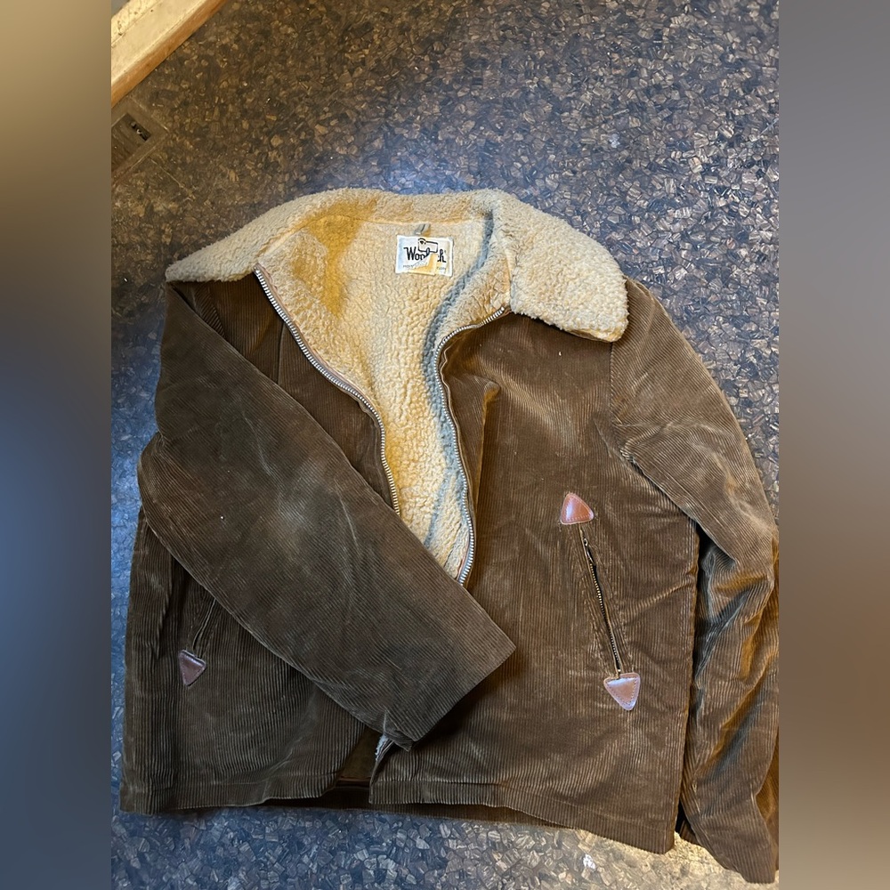Woolrich Men’s Corduroy Jacket XL Zip Up Closure Men's Coat